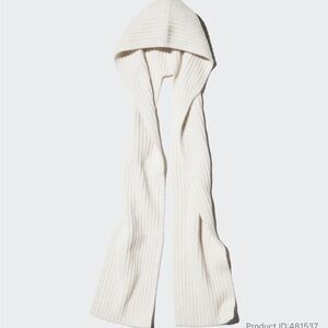 🆕 Uniqlo Souffle Yarn Chunky Hooded Scarf